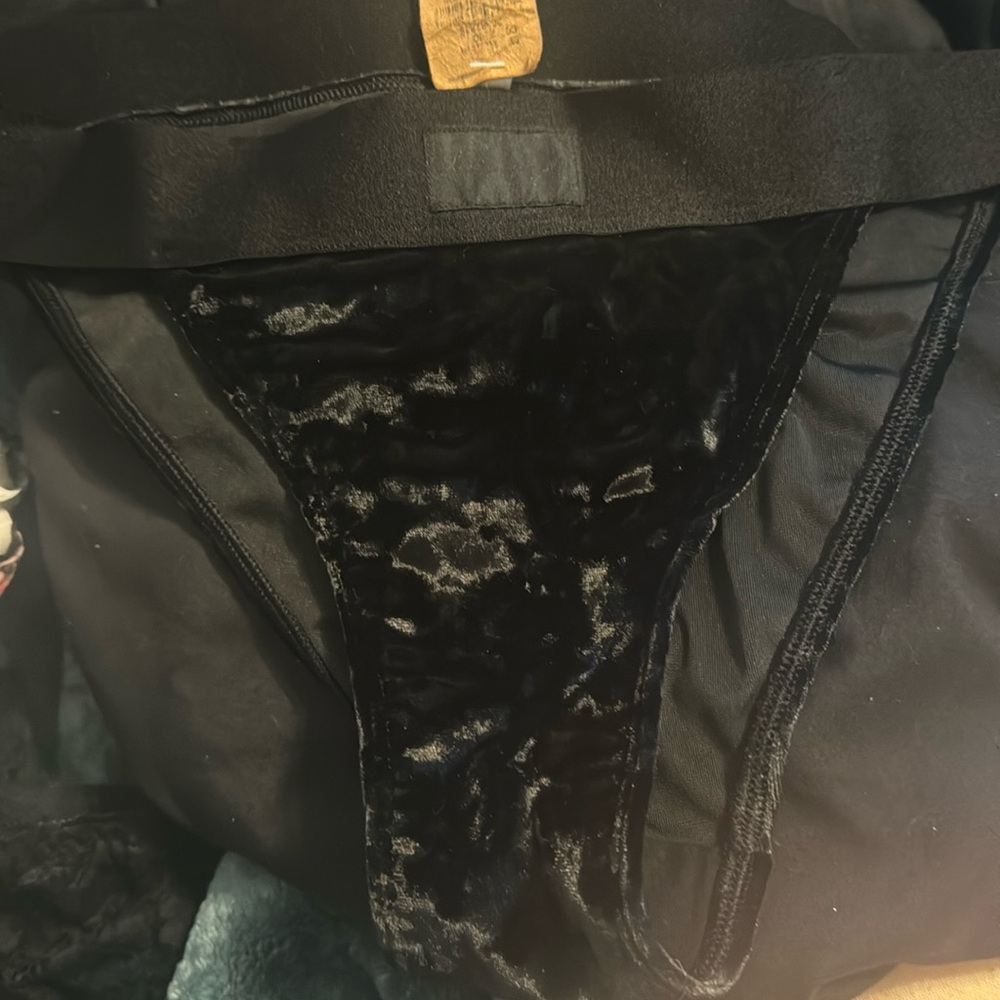 Victoria’s Secret black velvet pantie medium